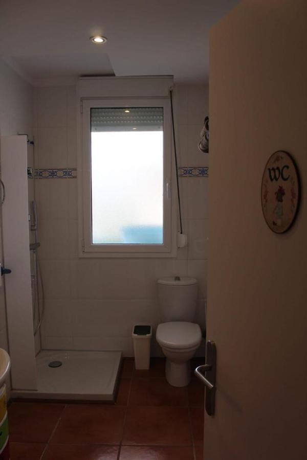 Apartaments Oller Centro 罗萨斯 外观 照片