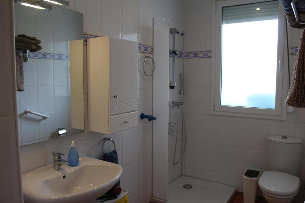 Apartaments Oller Centro 罗萨斯 外观 照片