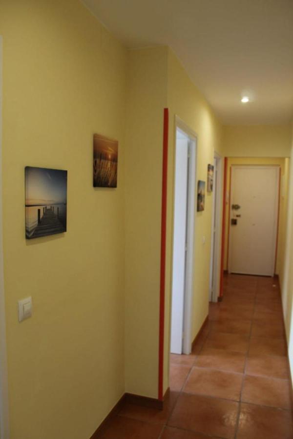Apartaments Oller Centro 罗萨斯 外观 照片